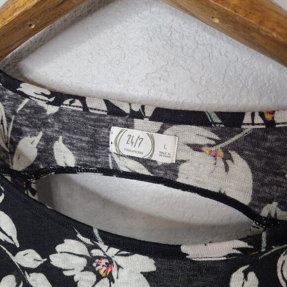 Maurices Size Large Black Floral‎ Print Top - Picture 9 of 11